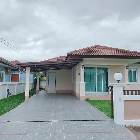 Happy Space วิลล่าทั้งหลัง 2นอน 2น้ำ ฟรี Wifi จอดรถ Nakhon Phanom Eksteriør bilde